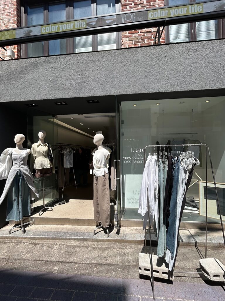 L'aro　店舗